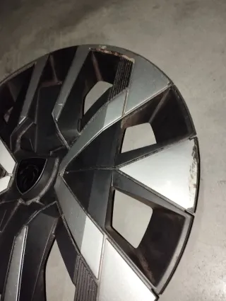 Tapacubo Peugeot 208