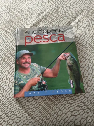 Enciclopedia de la pesca/ Encyclopedia of Fishi...