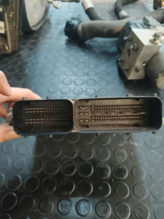 Centralita ECU VW  Seat Altea 2.0 tdi 03G906016FH