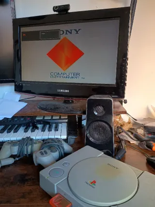 Consola Sony Playstation + 2 mandos dual shock