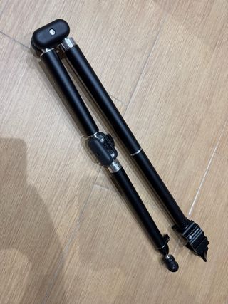 Brazo soporte escritorio cámara, móvil, LED