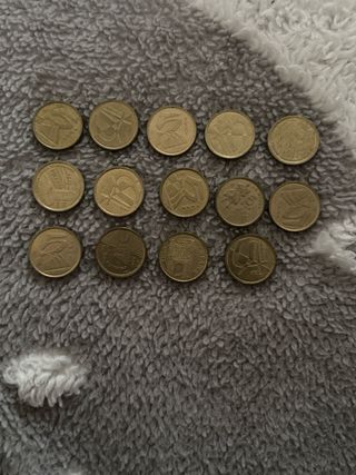 Lote de monedas antiguas y modernas