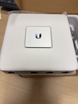 Ubiquiti USG-EU Router