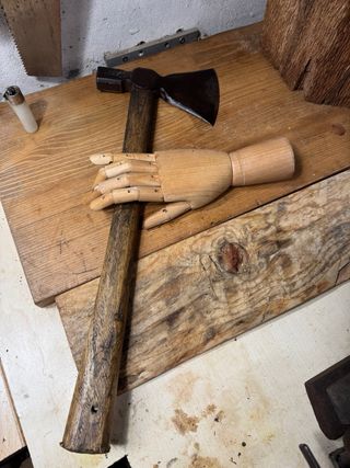 Hacha antigua siglo XIX