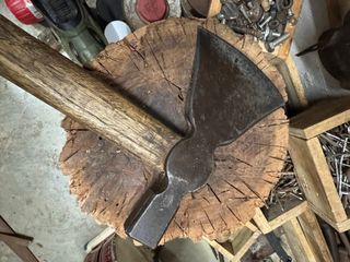 Hacha antigua siglo XIX