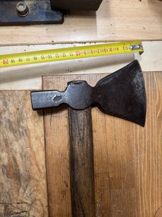 Hacha antigua siglo XIX