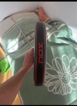 Pala de pádel NOX AT10 Genius 18K+
