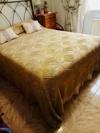 Colcha ganchillo matrimonio beige