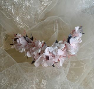 Tocado Flores Preservadas Rosa y Blanco