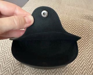 Gafas de sol aviador doradas y fundas