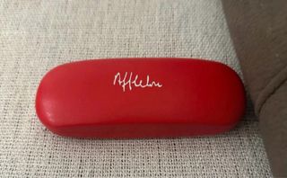 Gafas de sol aviador doradas y fundas