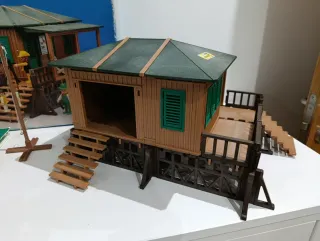 Playmobil 3433 Estación Ngorongoro