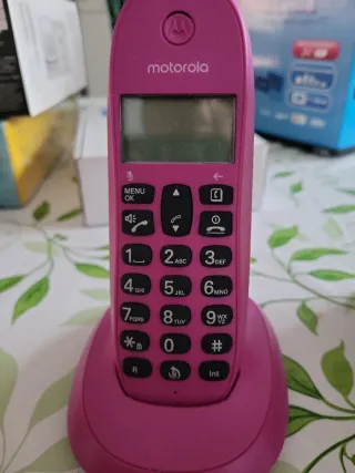 Teléfono Inalámbrico Motorola C1001LB+ Rosa
