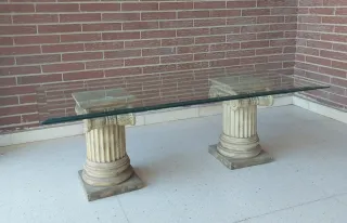 Mesa centro cristal y piedra beige