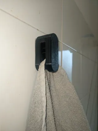 2 Ganci porta asciugamani nero..