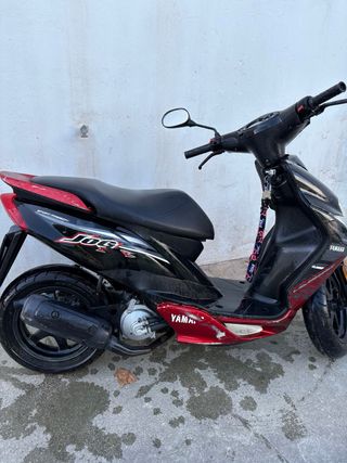 Yamaha Jog RR Scooter Rojo/Negro