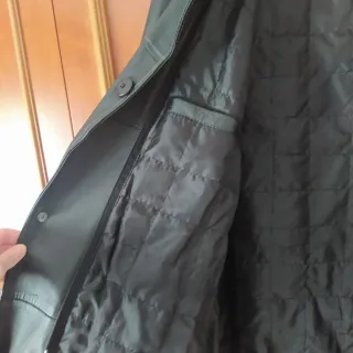 Abrigo de piel negro para hombre