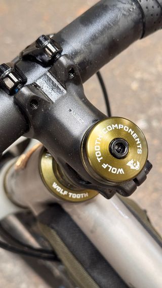 Bicicleta Gravel Titanio Velouria Far Away M