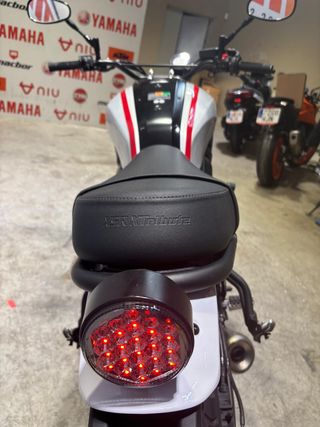 Yamaha XSR 700 TRIBUTE