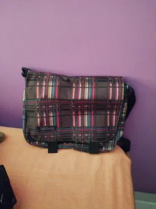 Mochila bandolera Billabong cuadros