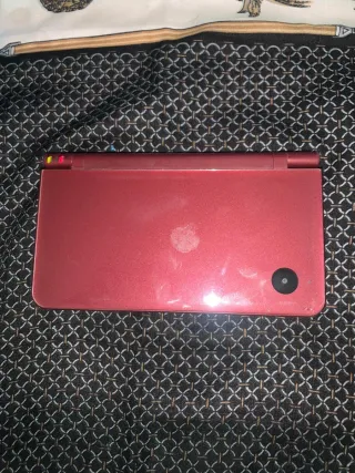 Pacchetto 2x Nintendo DSi XL (Verde e Rosso) - Riparazione