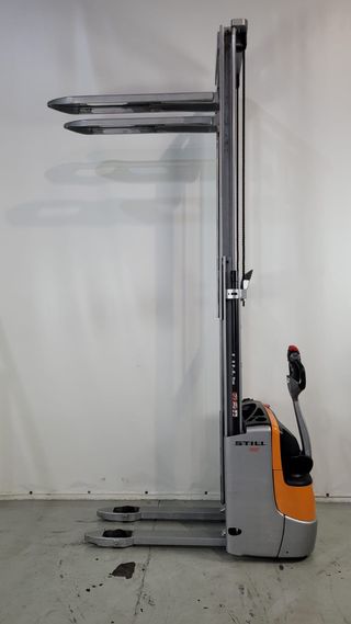 Apilador eléctrico STILL
