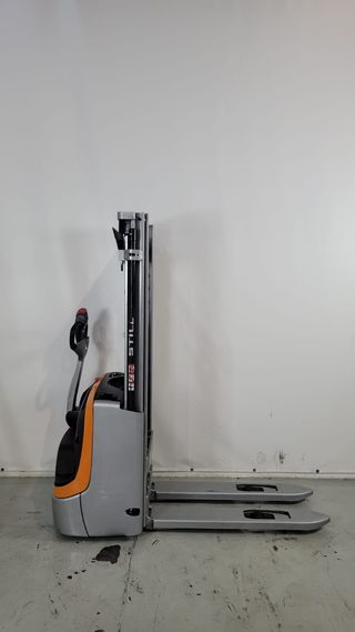 Apilador eléctrico STILL