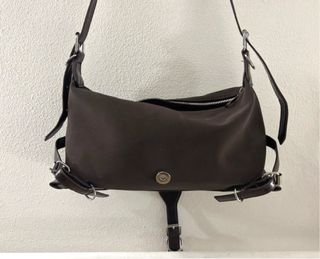 Borsa tracolla pelle lucida marrone anelli fibbie