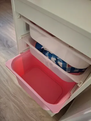 Mueble de almacenaje con cajones