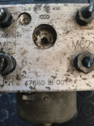 Módulo ABS Nissan Terrano II 2.7 TD 125 cv