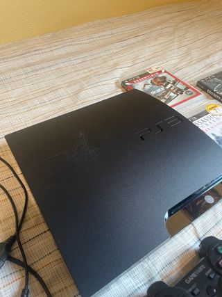 Console PS3 Slim Nera + 5 Giochi