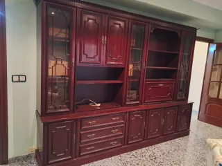 Mueble de comedor madera maciza vitrina