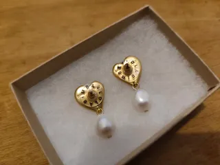 Pendientes Bimba y Lola Corazón Perla Dorados