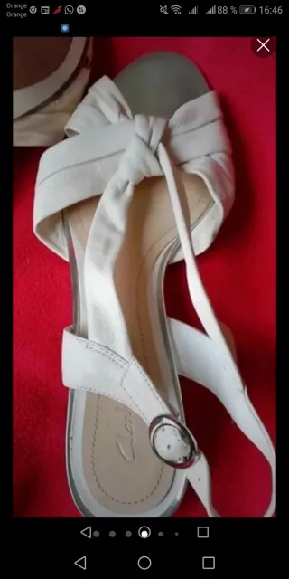 Sandalias tacón bajo plateadas talla 37