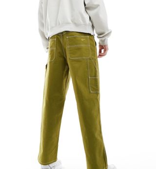 Pantalón hombre verde nuevo