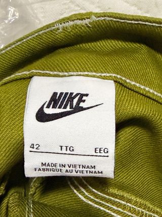 Pantalón hombre verde nuevo