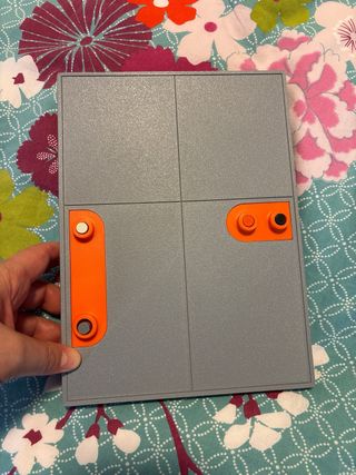 Teenage Engineering K.O. II Sampler con carcasa