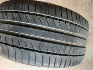Neumático Michelin 245/40/17 Radial Tubeless