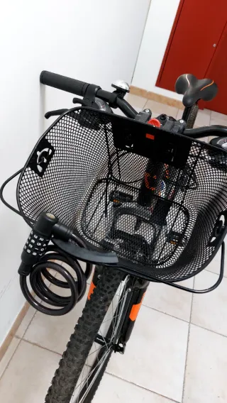 Bicicleta Conor5400 Negra y Naranja, menos de 50km