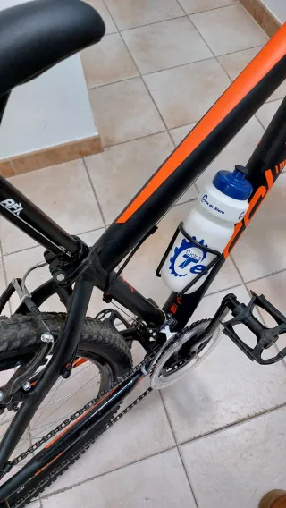 Bicicleta Conor5400 Negra y Naranja, menos de 50km