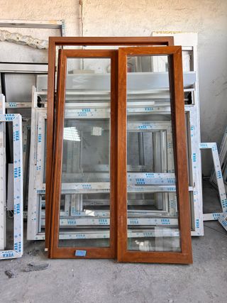 Puerta corredera nogal nueva