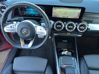 Mercedes-Benz GLB 2021