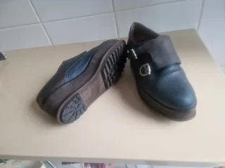 Zapatos de piel con doble hebilla nº38