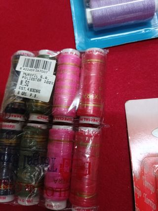 Lote Hilos de Coser Variados