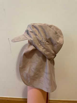 Gorra Sahariana Beige y Blanca