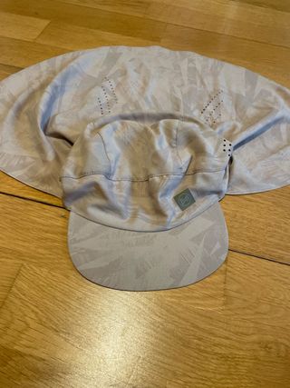Gorra Sahariana Beige y Blanca