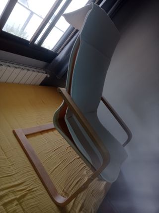 Sillón POÄNG IKEA madera abedul funda beige