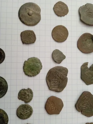 Lote monedas antiguas, algunas romanas