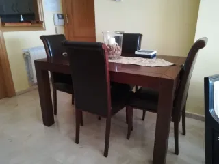 Mesa y 6 Sillas Comedor Cuero Marrón