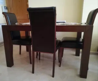 Mesa y 6 Sillas Comedor Cuero Marrón